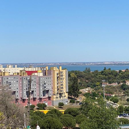 Flora'S Lisbon Διαμέρισμα Εξωτερικό φωτογραφία